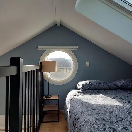 Chambre Avec Mezzanine Dans Une Maison D'Artiste Rueil-Malmaison Exterior photo