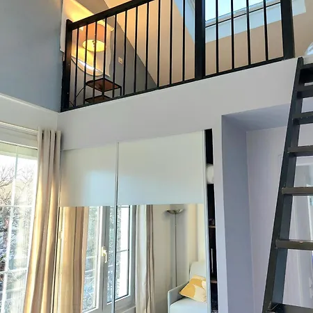 Chambre Avec Mezzanine Dans Une Maison D'Artiste Rueil-Malmaison Exterior photo