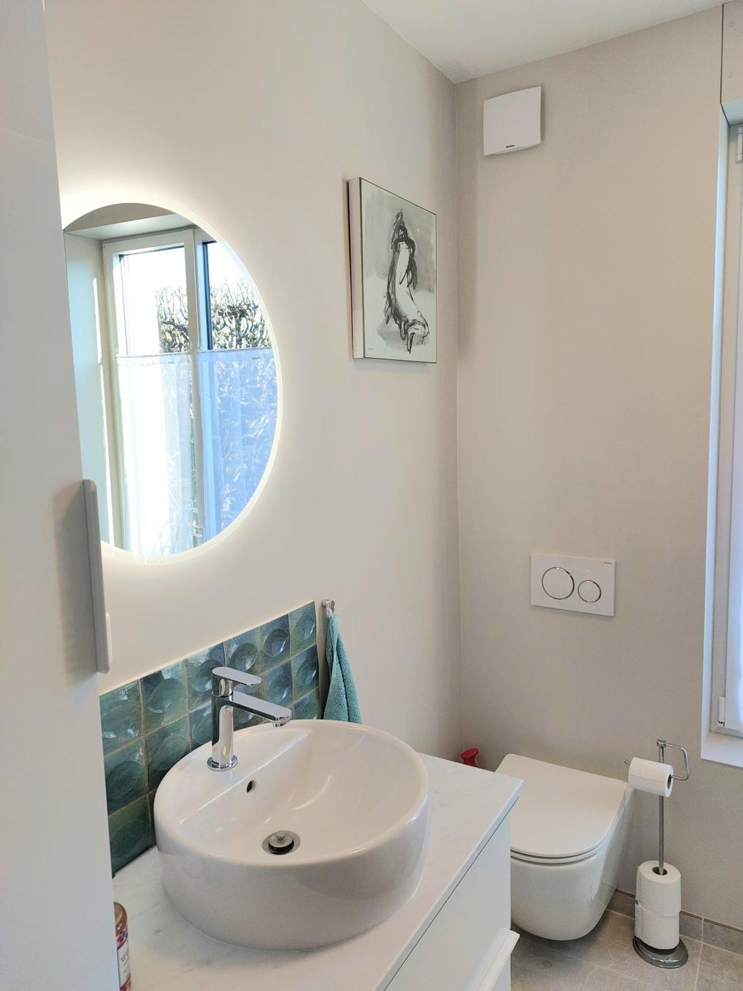 Avec Mezzanine Dans Maison D'artiste *